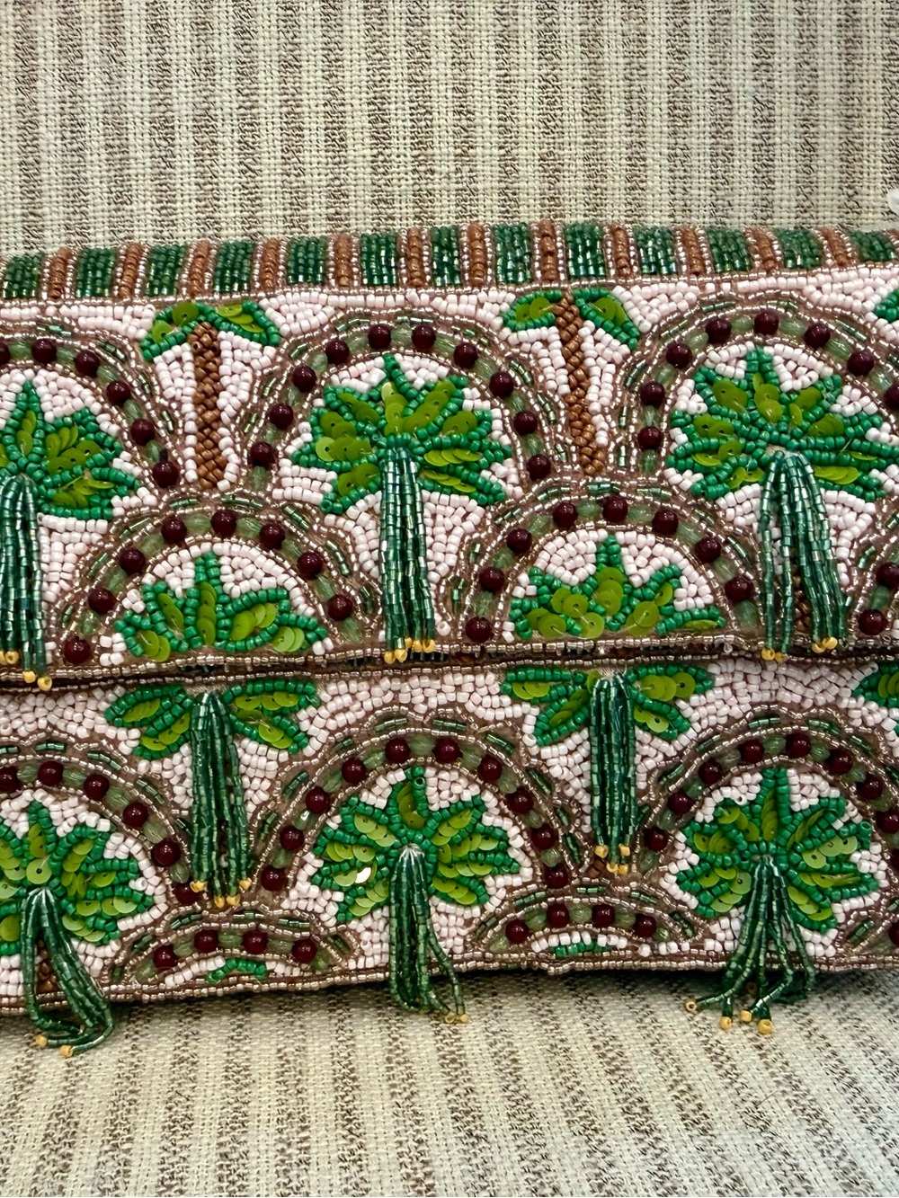 Beaded Green Palm Motif Shoulder Bag - Picture 2 of 6